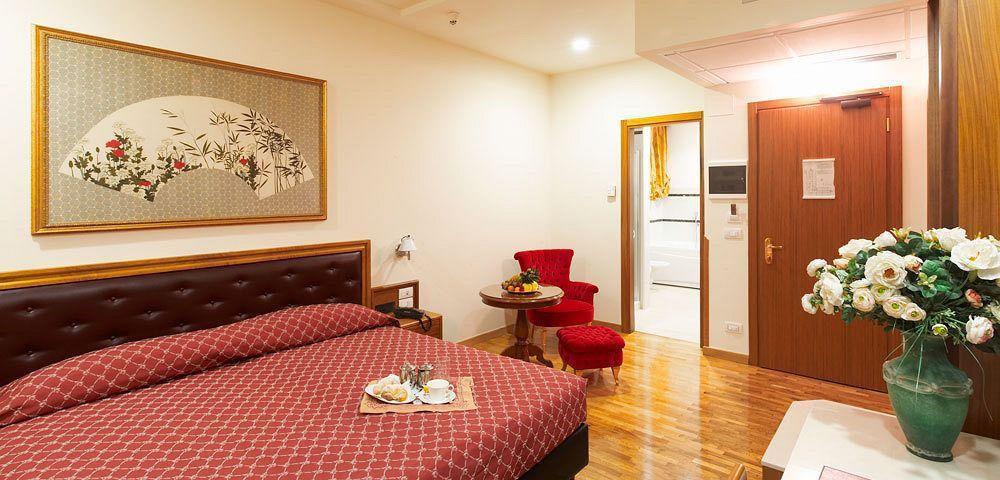 Hotel Svevo โจเยีย เดล คอลเล ภายนอก รูปภาพ