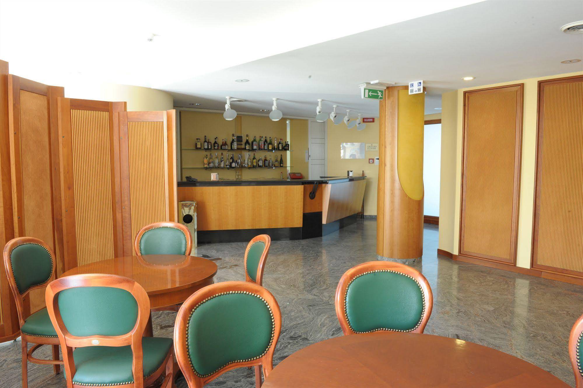 Hotel Svevo โจเยีย เดล คอลเล ภายนอก รูปภาพ